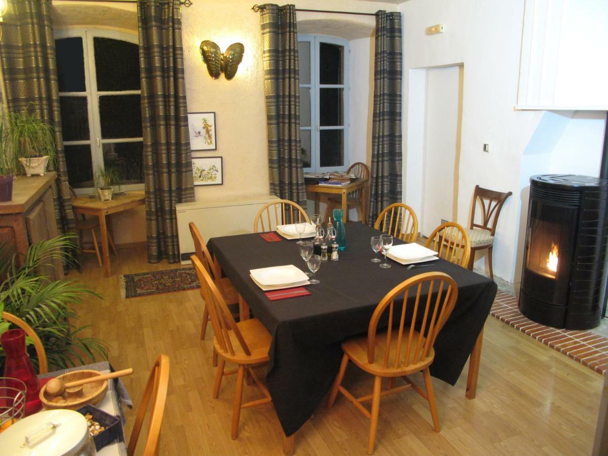Bed & Breakfast Chateau De Montfroc