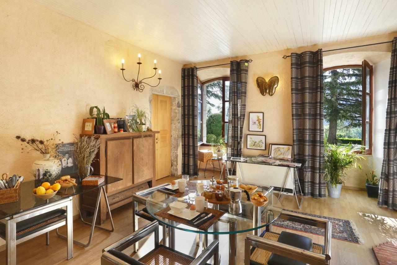 Chateau De Bed & Breakfast